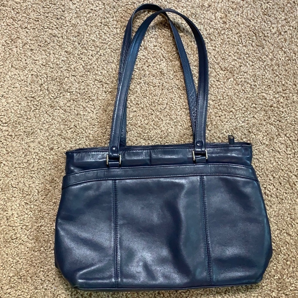 Elegant Navy Shoulder Bag